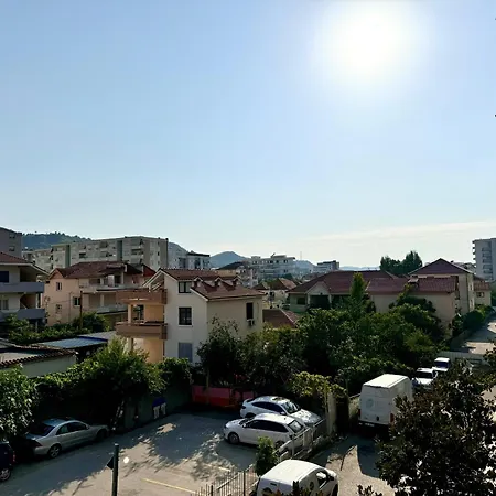 Sunny Balcony Kika2 Tirana